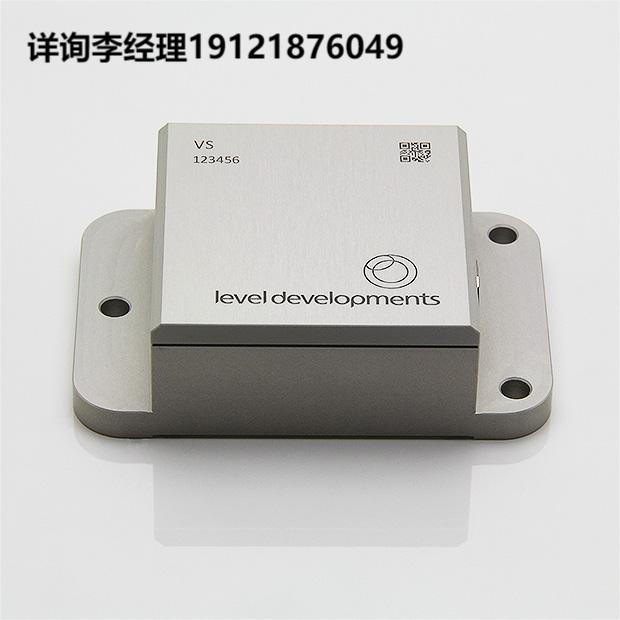 LEVEL DEVELOPMENTS LIMITED VS-30-C-2-0 – 傾角儀，連接器，