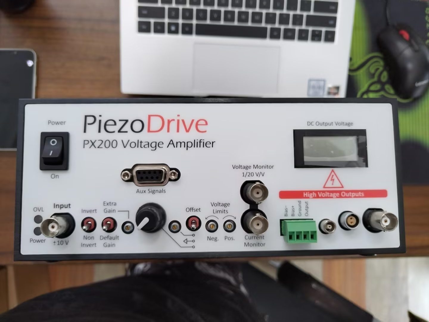 澳大利亞piezodrive PX200功率放大器，壓電陶瓷驅動器，140W壓電驅動器，適用于電光、超聲波、振動控制、納米定位和壓電電機等應用