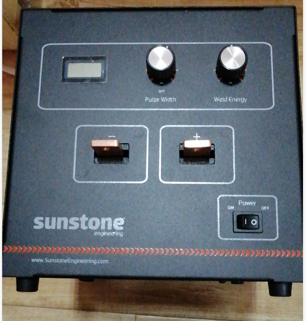 Sunstone CD100SPM 微電阻焊接機，單脈沖CD點焊機, 單脈沖電阻點焊機，精細點焊機，細絲點焊機，微型電阻焊接機，小型點焊機，手持式焊接機，電容放電點焊機，電阻點焊機，單脈沖電容放電, 提供高達100WS的焊接能量，或低至0.1WS的能量